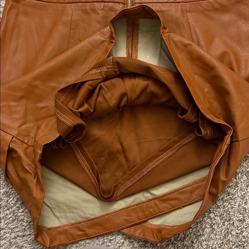 Altard State skirt - Picture 4 of 4